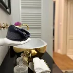 Bay Of Art Apartment *